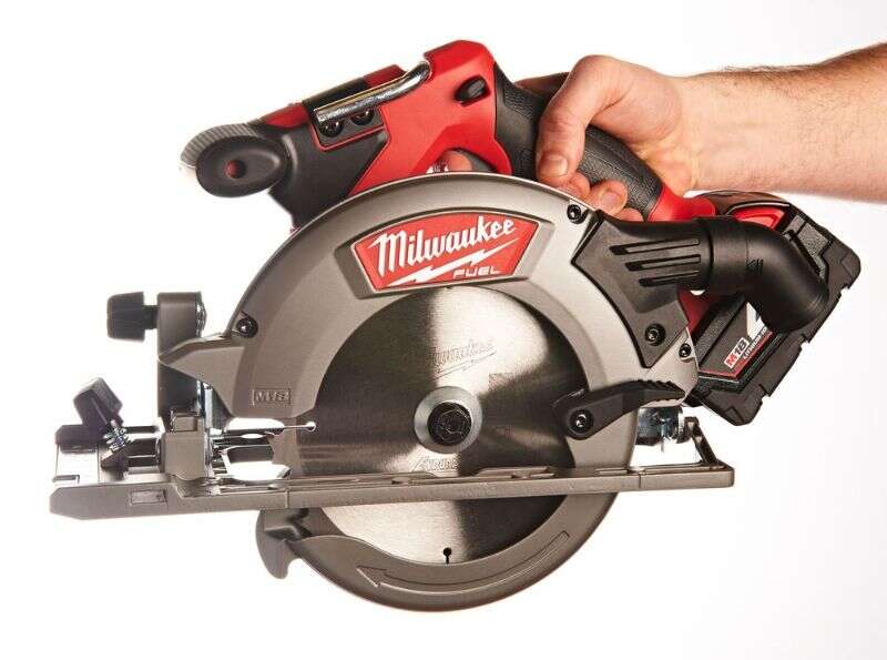 Image du produit Milwaukee M18 FUEL Scie circulaire &oslash; 55&nbsp;mm pour bois et plastique M18 CCS55-0X