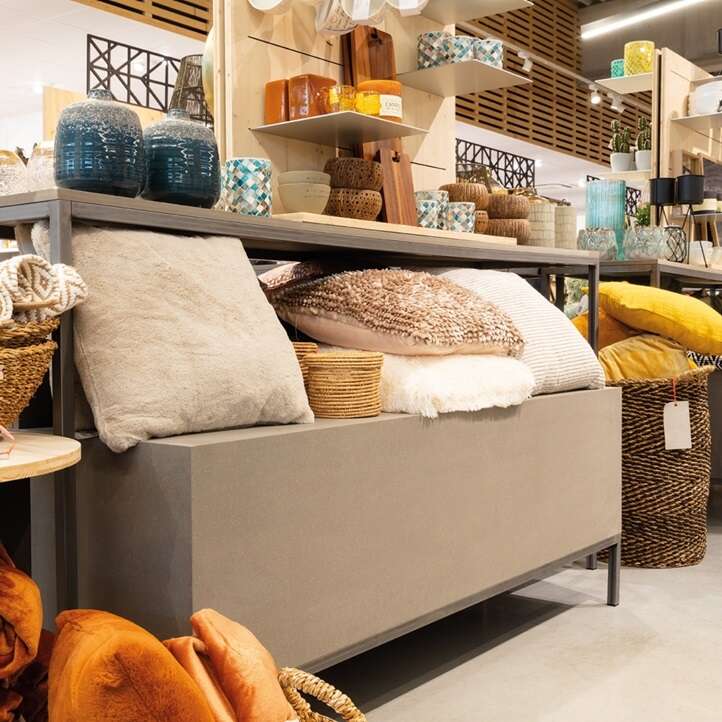 Image du produit MDF Gris Meteor teint&eacute; dans la masse - Fibralux MR - Laqu&eacute; super mat (OL101 SM1) - 18 mm - 305 x 122 cm