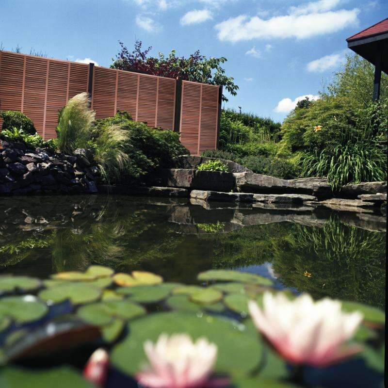 Image du produit Ecran de Jardin FELIX - Keruing/Bangkirai - Treillis Louvre N&deg;26 - 1800 x 1800 mm