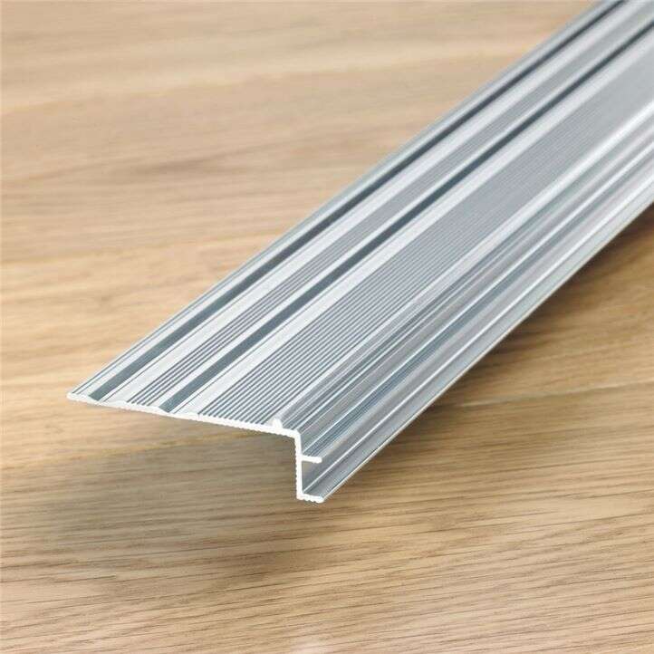 Image du produit Q-S - Sous-profil&eacute; en aluminium Incizo pour escaliers