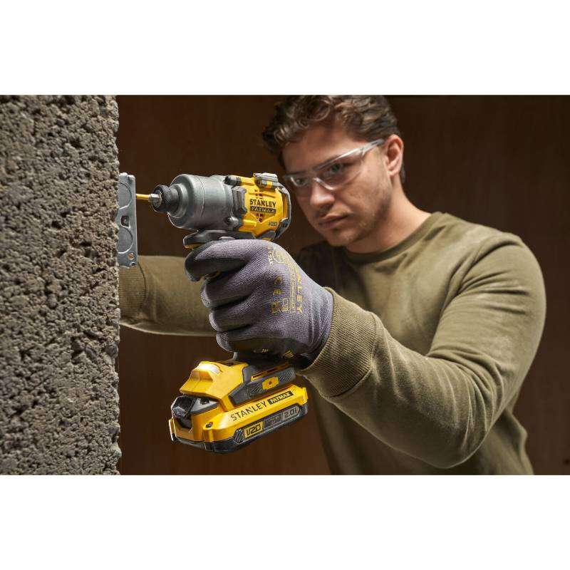 Image du produit Stanley V20 Visseuse &agrave; choc 203Nm 18V, 2 x 2.0Ah SFMCF830D2K-QW