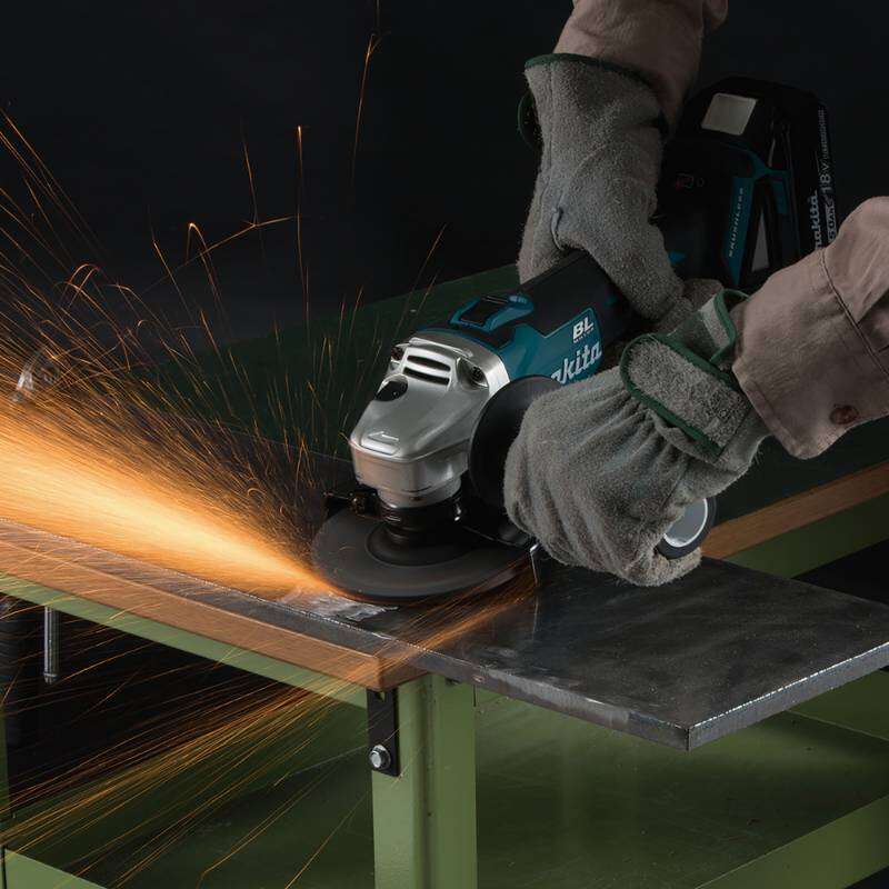 Image du produit MAKITA - Meuleuse d'angle &Oslash; 125 mm en Makpac (18V LXT&reg;) - DGA506T1J