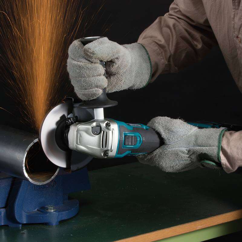 Image du produit MAKITA - Meuleuse d'angle &Oslash; 125 mm en Makpac (18V LXT&reg;) - DGA506T1J