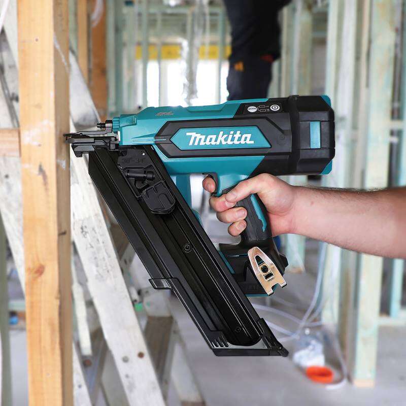 Image du produit MAKITA - Cloueur de construction / charpente (18V LXT&reg;) - DBN900ZK