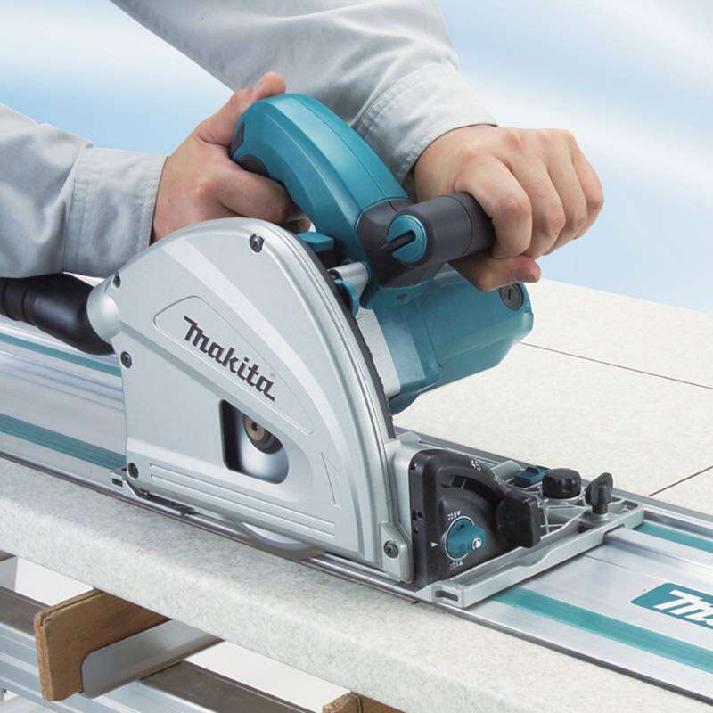 Image du produit MAKITA - Scie circulaire plongeante 1300W en Makpac (220V) - SP6000J1 (+ 2x rails 1400 mm et &eacute;clipses)