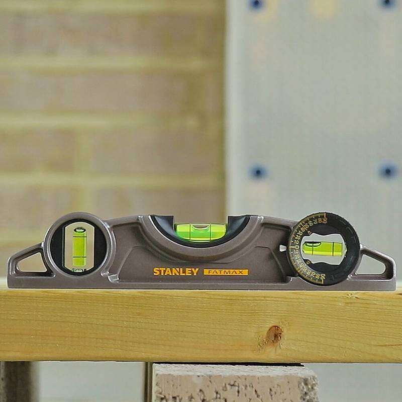 Image du produit STANLEY Fatmax - Niveau Torpedo Xtreme - 3 Fioles - Semelle rainur&eacute;e et aimant&eacute;e - 25 cm