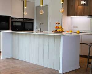 Image produit VERNILAND - Lambris Mural PURE HOME - Pin Maritime - VIRGINIA - Mat - Lin - 17 x 195 x 2500 mm (1,463 m&sup2;)