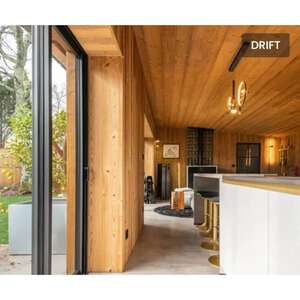 Image produit Lambris Mural NOIR & BOIS - Drift 186 - Thermotrait&eacute; Bross&eacute; - 19 x 175 x 2700 mm (1,417 m&sup2;)